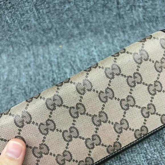 100% Authentic Gucci Leather Wallet - Picture 4 of 16